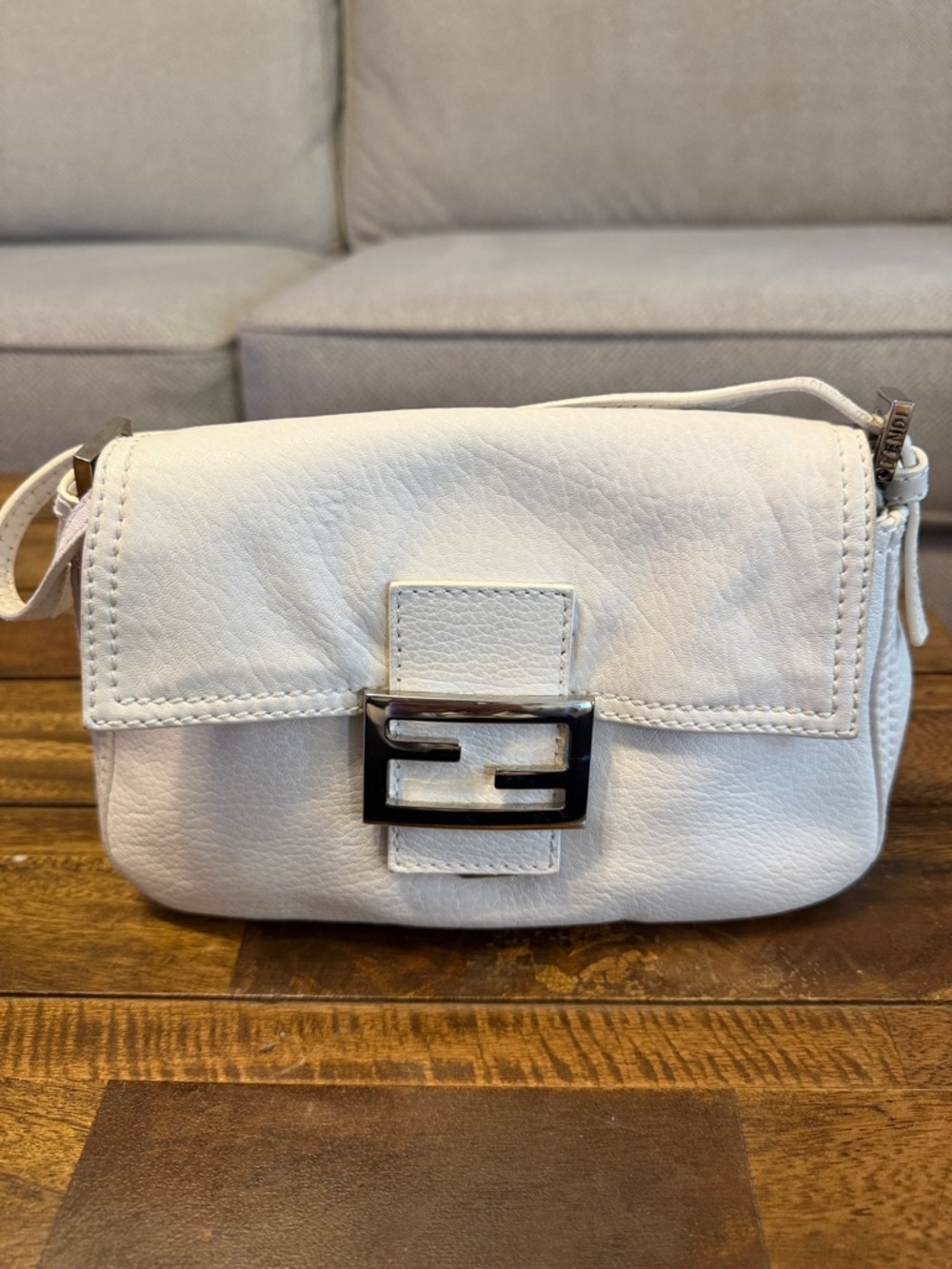 Fendi White Baguette Leather Shoulder Bag Vintage Style